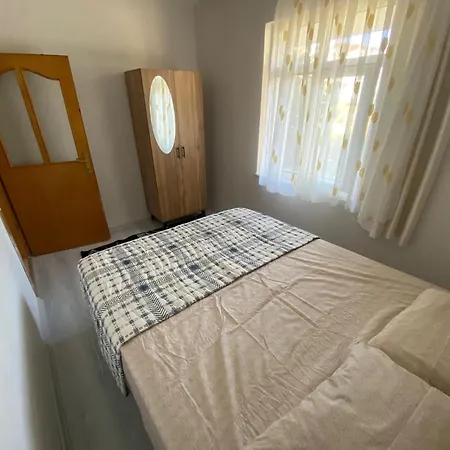 Esyali Guenluek Kiralik Apartamento *